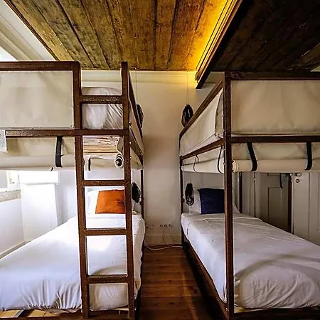 Albergue De Pedra E Sal &