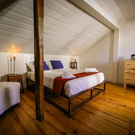 De Pedra E Sal & Hostel Setubal