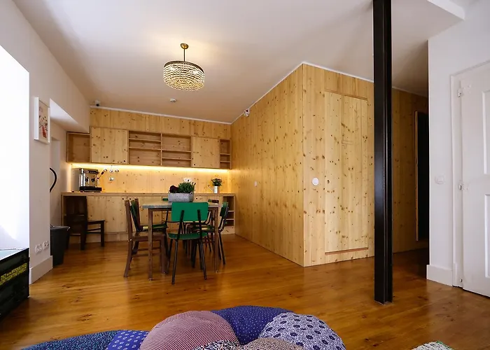 De Pedra E Sal & * Σετούμπαλ